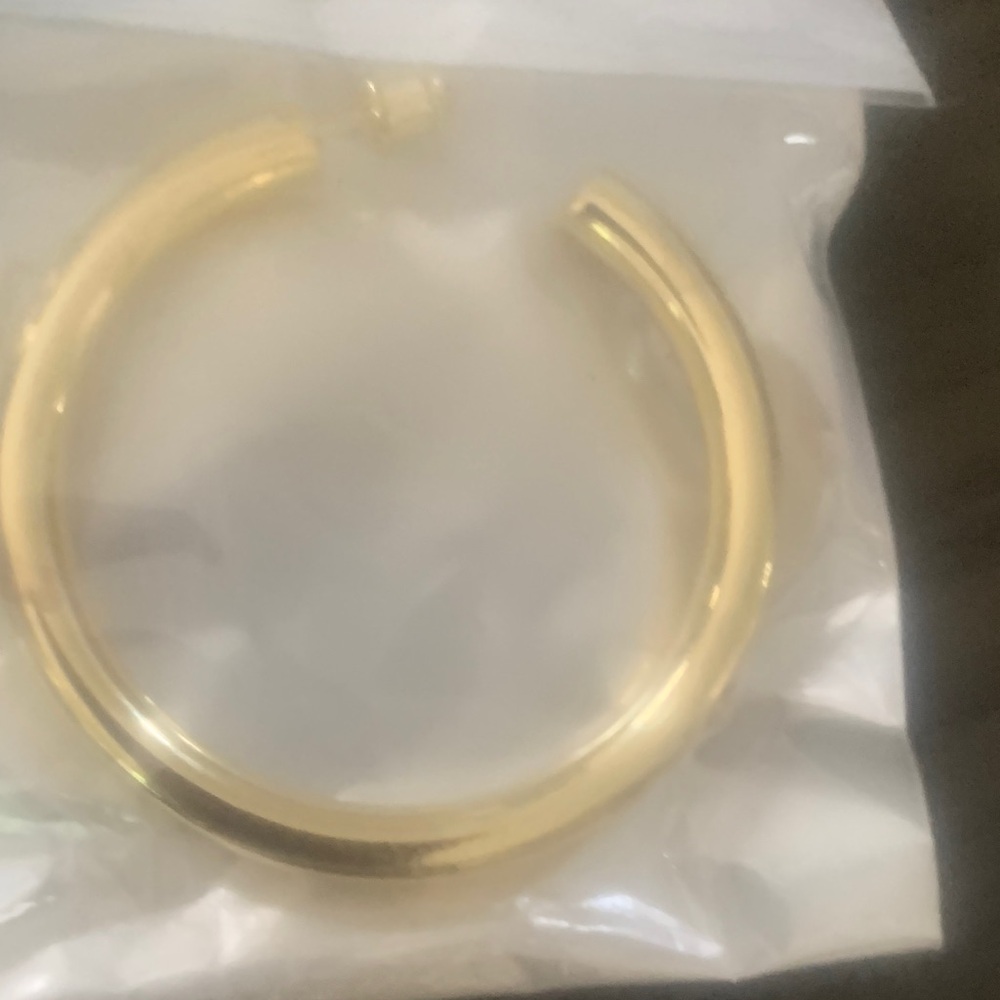 Gold-Tone Cuff earring